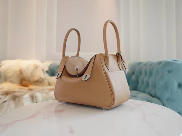 5d20f05e776c083 New Hermes Lindy 26CM Swift 0M Chai / 3Q Rose Sakura Silver Hardware