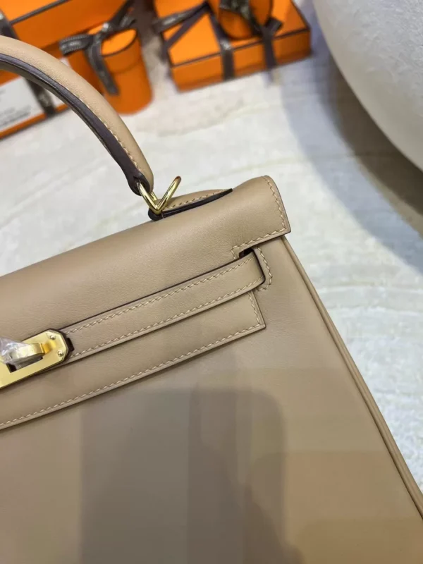 60277e6a6cbc841-jpg Hermes Boutique Swift Leather Kelly 25CM 0M Chai Gold Hardware