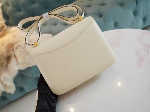62c9c3cafdaaf60 Hermes Shop I2 Nata Epsom Constance 24CM With Mirror Gold Hardware