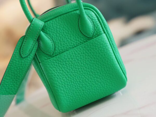 62cc5556631ece6 Fashion Hermes 0Z Vert Comics Mini Lindy 19CM Clemence Gold Hardware
