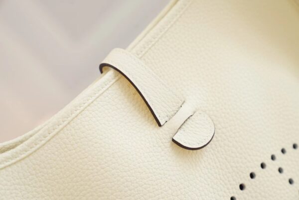 643e62498b609a8 Hermes Handmade Boutique I2 Nata Clemence Leather Evelyne 29CM Gold Hardware