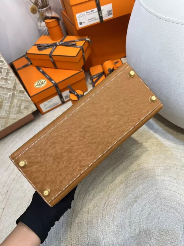 6517a842c538951-jpg UK London Hermes 37 Gold Epsom Kelly Sellier 28CM Gold Hardware