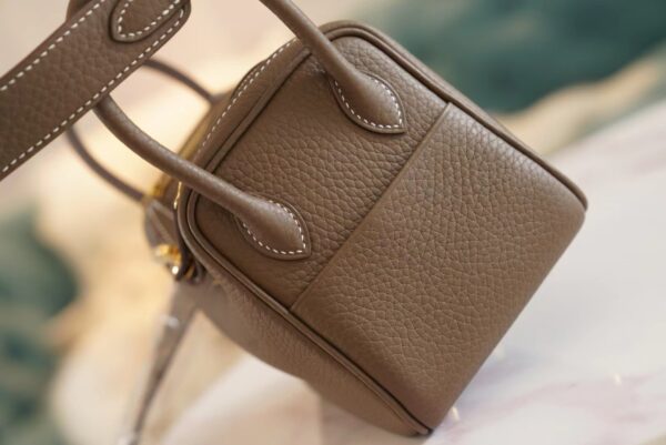 696b8d214de042b Hermes Handmade Boutique Mini Lindy19CM C18 Gris Etoupe Clemence Leather Gold Hardware