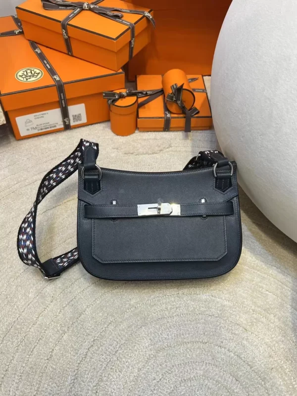6bf1edff43ad930-jpg-1 Taiwan Hermes Jypsiere Mini 23CM 3Y Blue Noir Swift Leather Silver Hardware