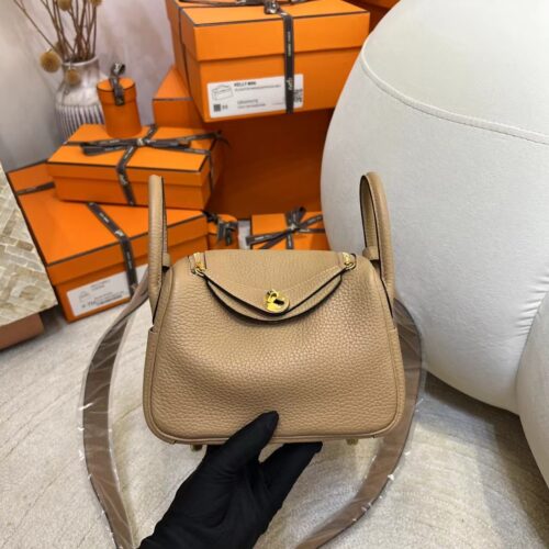Handmade Hermes Mini Lindy 19 Clemence 0M Chai Gold Hardware