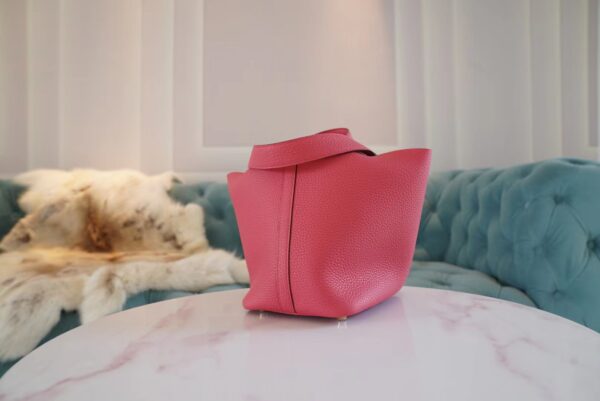 6dc17184cece31c Hermes Boutique 8W Rose Azalee Clemence Leather Picotin18CM Gold Hardware