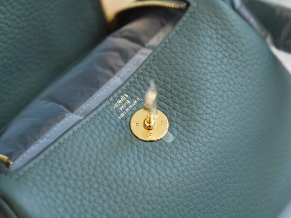 6e323c99614ef0c God Factory Bags Hermes Factory 63 Vert Amande Clemence Leather Mini Lindy19CM