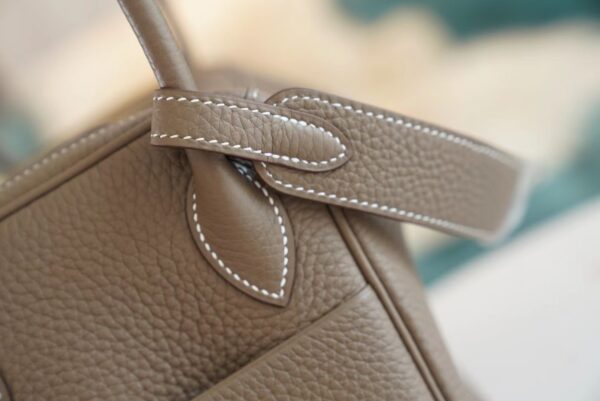 6f106888242d140 Wholesale God Factory Bags Hermes Lindy26CM C18 Grey Etoupe Clemence Leather Gold Hardware