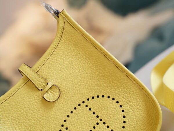 6f2e90a31430490 New Arrival Hermes 0Y Lemoncello Clemence Leather Evelyne Mini 16CM