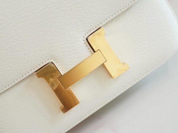 6fc5dcdd4c665e0 Handmade Hermes Constance 19CM Chevre 0T Mushroom/ 4B Biscuit Gold Hardware