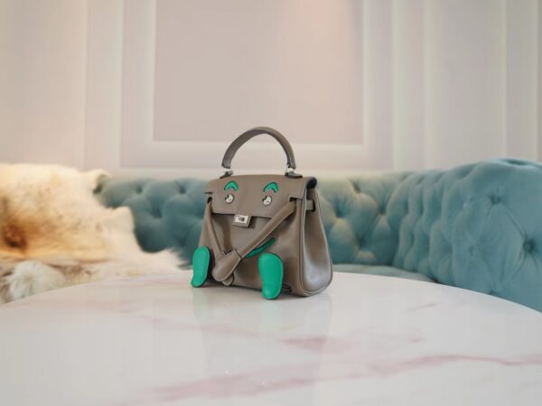 7010ff621b6454b Hand Stitch God Factory Bags Hermes Factory Kelly Doll16CM Two Colors Swift Leather