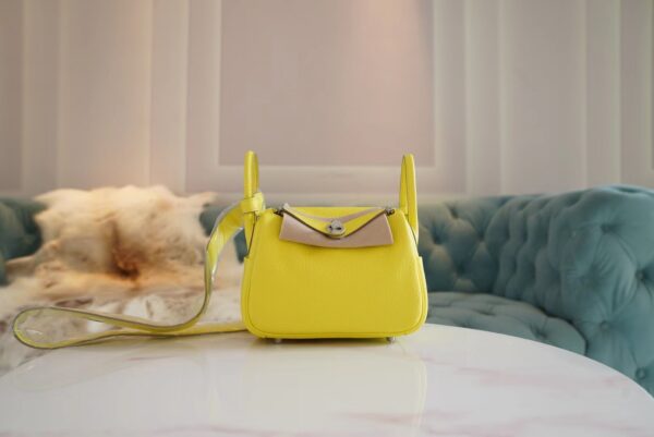 7217db87712e0e7-1 Full Handmade Hermes 9R Lime Mini Lindy 19CM Clemence Leather Silver Hardware
