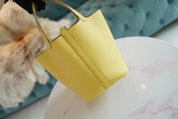 733d5bf69d4a692 New Arrival Hermes 0Y Limoncello Picotin18CM Clemence Leather Gold Hardware