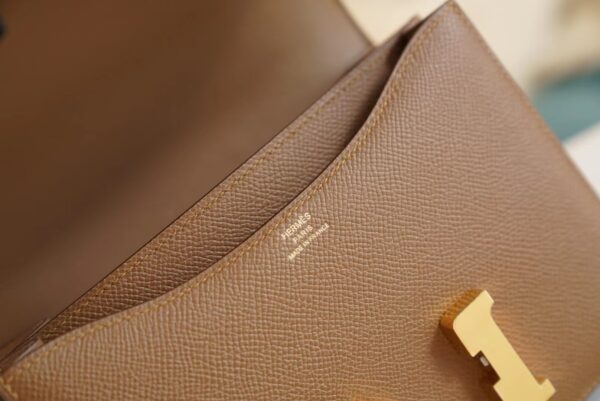 74d08b0ea00b79c Hermes Boutique 3G Alezan Epsom Leather Constance19CM Shoulder Bag