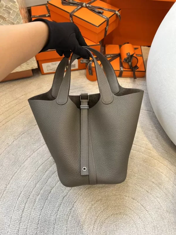 74ebb36acb758f3-jpg Hermes Boutique Picotin 18CM 8F Etain TC Leather Silver Hardware