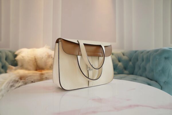 7ad26a89c80941b Hermes Halzan 25CM Clemence I2 Nata / 4B Biscuit Gold Hardware