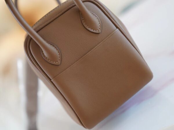 7d421528d98689b Wholesale Hermes 3G Alezan & 4B Biscuit Inner Swift Leather Mini Lindy 19CM