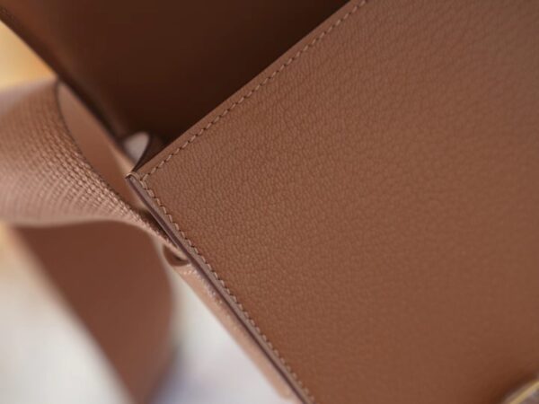 7df6f183735de4e Australia Canberra Hermes Geta 20CM Chevre Mysore 2J Quebracho Gold Hardware