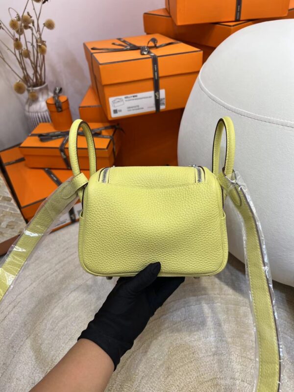 7e875572b04a86d Canada Ottawa Hermes Mini Lindy 19CM Clemence 1Z Jaune Poussin/ I2 Nata Silver Hardware