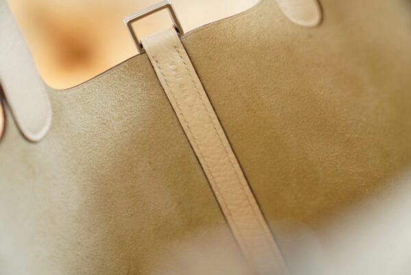 856e6a6e3b93e3d Hermes Handmade Boutique I2 Nata Clemence Leather Picotin18CM Tote Bag