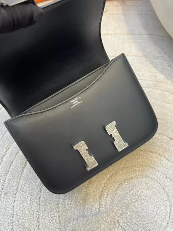 88431e043b904bf-jpg Hermes 89 Noir Sombrero Matte Box Constance 19CM Lizard Buckle