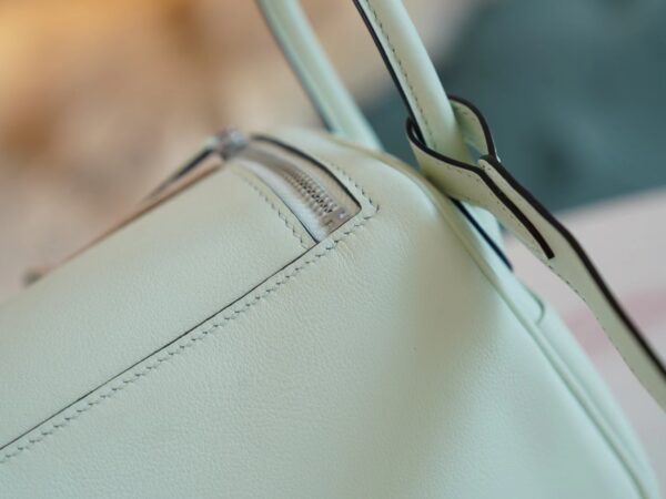 891cbdf9ee3bcea Full Handmade Hermes Mini Lindy 19CM 0S Vert Fizz Swift Silver Hardware