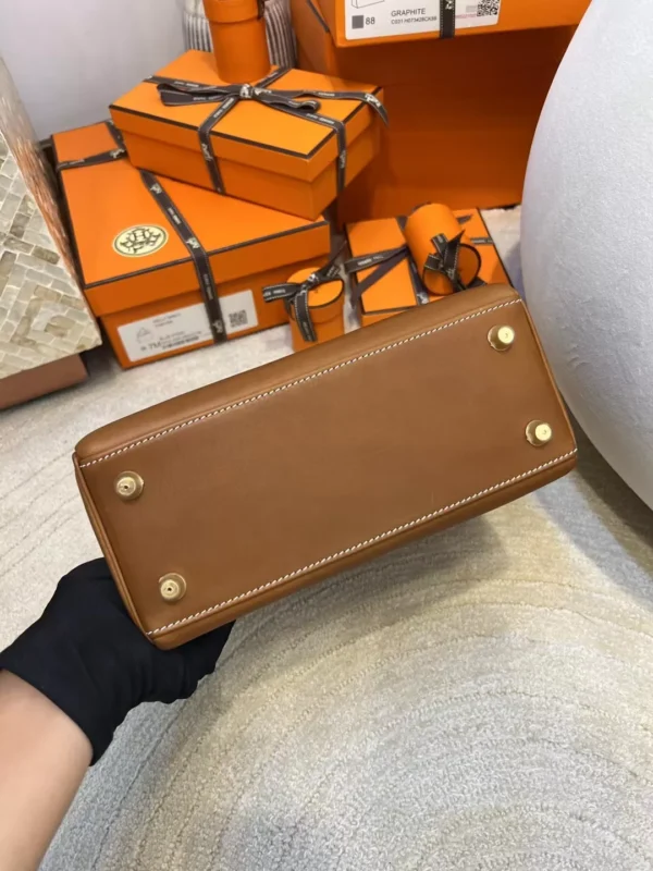 8bdc5d6aaaa76b2-jpg Heremes Shop Fauve Barenia Leather Kelly 25CM Gold Hardware