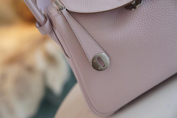 8da518caa6f83e5 New Arrival Hermes Lindy 26CM 09 Mauve Pale Clemence Leather Silver Hardware