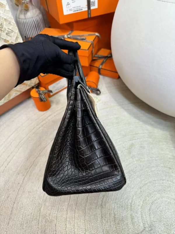 92a8e13fc5205dd-jpg Saudi Arabia Riyadh 46 Ebene Matte Alligator Crocodile Birkin 25CM Gold Hardware