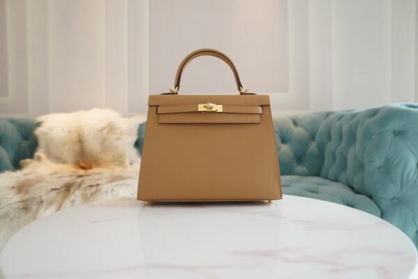 95624388b36e150-1 Stock Hermes 0M Chai Epsom Leather Kelly 25CM Tote Bag Gold Hardware