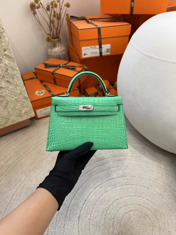 9e430e7dccdb089-jpg-1 Hermes Boutique 0Z Vert Comic Matte Alligator Crocodile Mini Kelly 19CM Silver Hardware