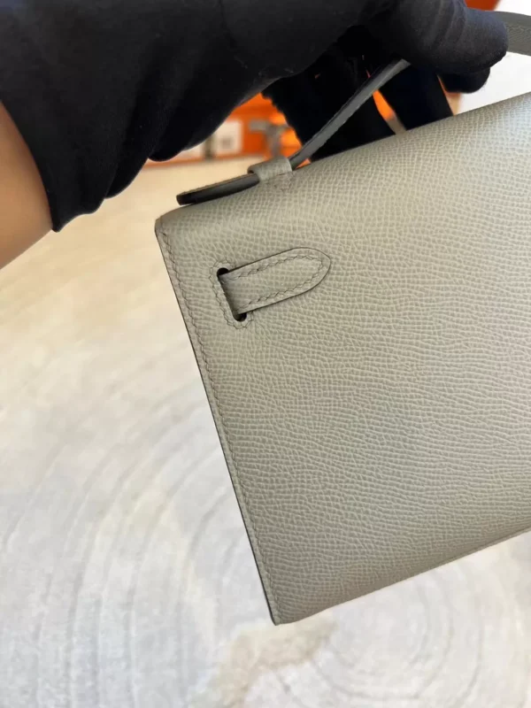9f021b58fa2f179-jpg Hermes Shop Kelly Pochette 22cm Epsom 4Z Gris Mouette Silver Hardware