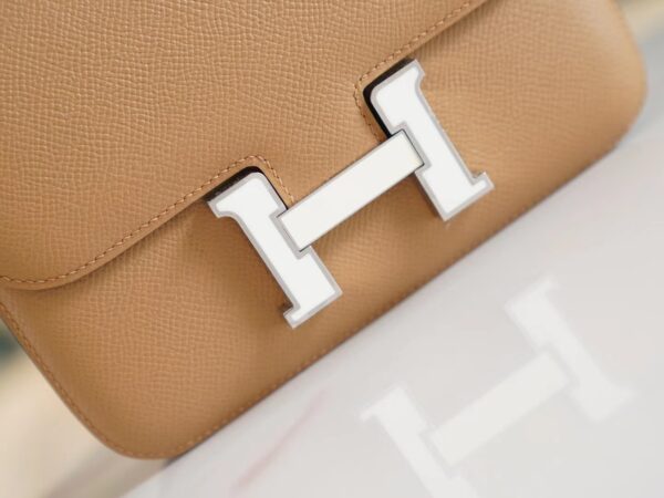 a1b1f488f9e4ec9 Full Handmade Hermes 0M Chai Epsom Leather Constance 19CM White Enamel Buckle