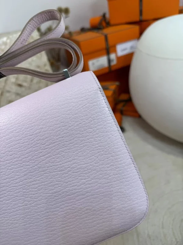 a67856fd1aee09b-jpg Qatar Doha Chevre Leather Constance 19CM With Mirror 09 Mauve Pale Silver Hardware