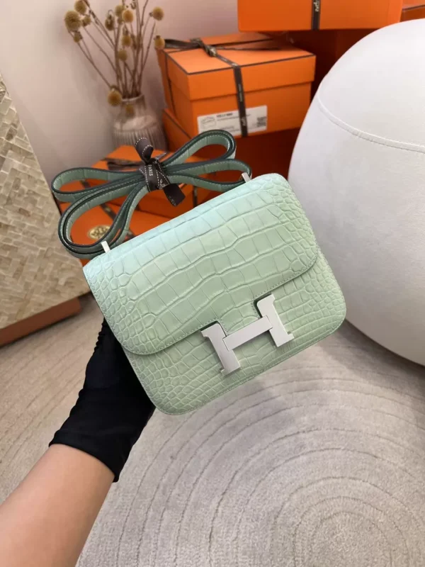 a82bb8dba7c8b87-jpg Hermes Matte Alligator Crocodile Constance 19CM 6U Vert D’eau Silver Hardware