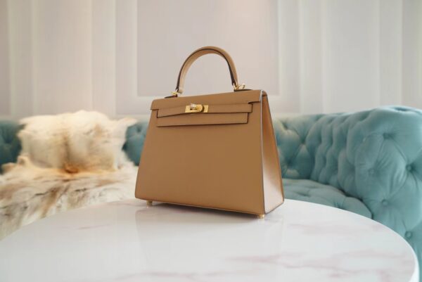 a8e111e35e0bbdd Stock Hermes 0M Chai Epsom Leather Kelly 25CM Tote Bag Gold Hardware