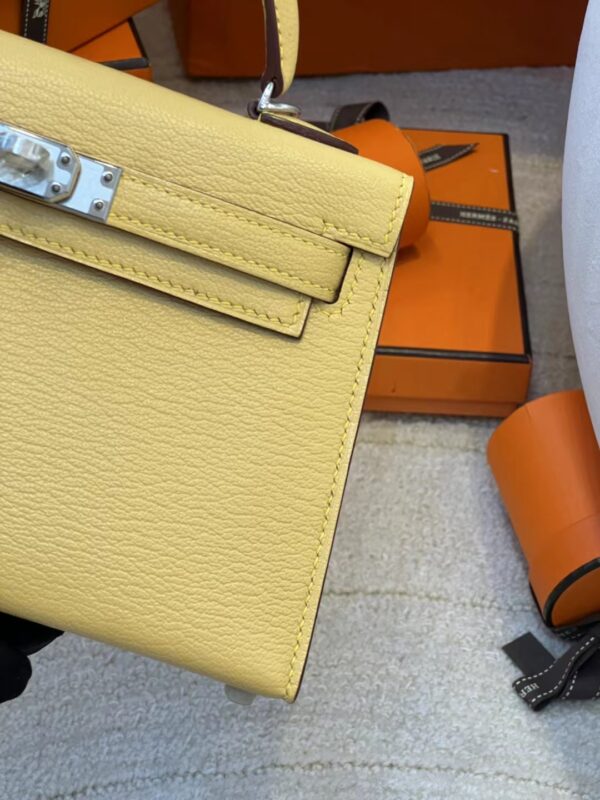 ae9b7d950286f8f Hong Kong Hermes Mini Kelly 19CM Chevre Leather 1S Foin Silver Hardware