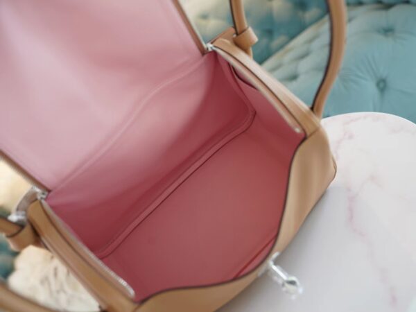 af9b0f670959632 New Hermes Lindy 26CM Swift 0M Chai / 3Q Rose Sakura Silver Hardware