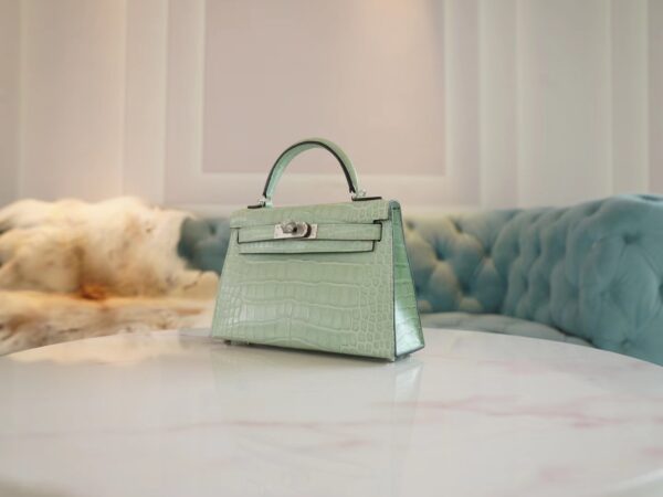 afcff17bb75fe7a Hand Stitching Hermes Mini Kelly 19CM 6U Vert D’eau Matte Alligator Silver Hardware
