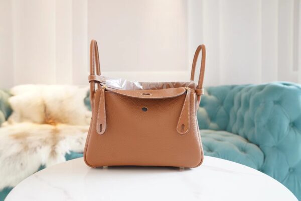 b0cda8d354a16f9-1 Hand Stitch Hermes CK37 Gold Clemence Leather Lindy Bag26CM Gold Hardware
