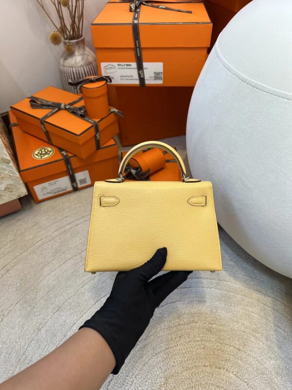 b2d34202909d252 Hong Kong Hermes Mini Kelly 19CM Chevre Leather 1S Foin Silver Hardware