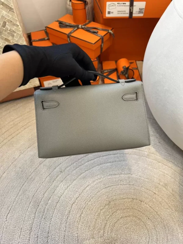 b414008c50266bb-jpg Hermes Shop Kelly Pochette 22cm Epsom 4Z Gris Mouette Silver Hardware