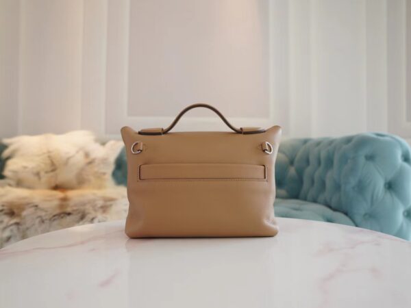 b41fb9421835b16 Hand Stitching Hermes Mini Kelly 2424 0M Chai Evercolor Silver Hardware