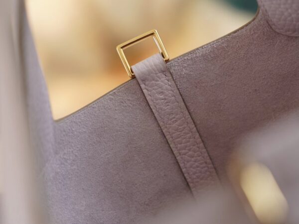 b57a1e0e371a825 Thailand Bangkok Hermes Picotin 18CM Clemence 09 Mauve Pale Gold Hardware