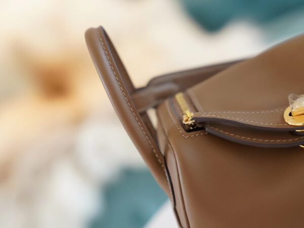 b940b08a3355e1b Hand Stitch Hermes Mini Lindy19CM 3G Alezen/Biscuit Inner Swift Leather Gold Hardware