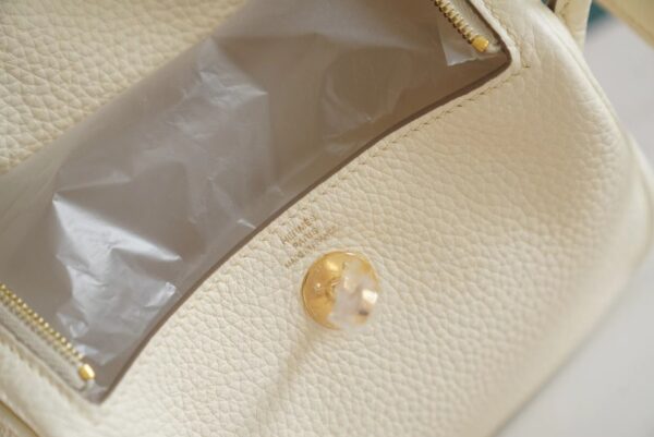bbee2c1e556de8a Wholesale Hermes C10 Craie Clemence Leather Mini Lindy19CM Gold Hardware