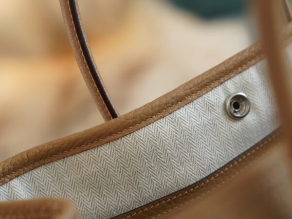 bcddea43b44e1c0 Saudi Arabia Riyadh Hermes Garden Party 30CM Negonda 4B Biscuit Silver Hardware