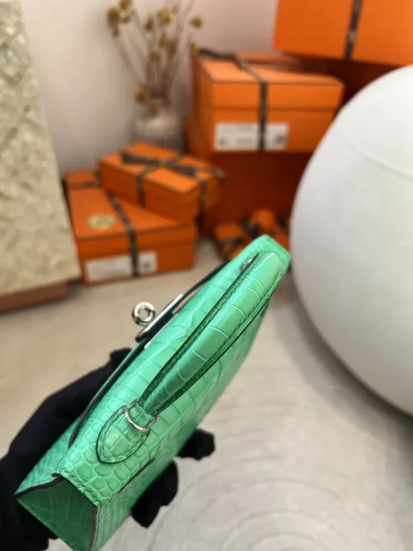 bd566f32a623bcb-jpg Hermes Boutique 0Z Vert Comic Matte Alligator Crocodile Mini Kelly 19CM Silver Hardware