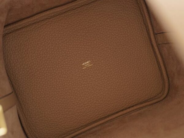 bf12eb657a42e86 Hermes Shop S2 Gris Trench Picotin 22CM Clemence Leather Gold Hardware