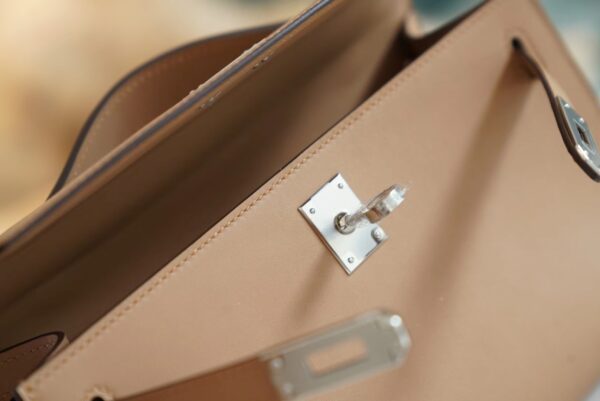c67cf2c9ee7c755 Full Handmade Hermes Kelly Pochette 22cm 0M Chai Swift Leather Silver Hardware